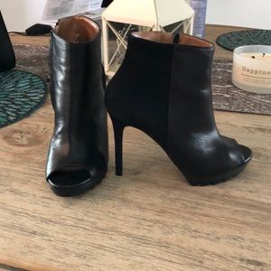 BCBG open toe leather/suede bootie